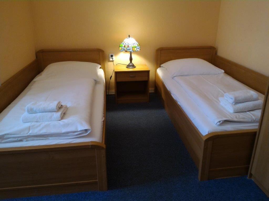 Hotel-Pension Rheingold Am Kurfuerstendamm Βερολίνο Εξωτερικό φωτογραφία